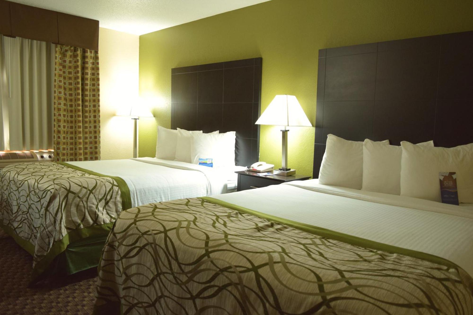 Baymont By Wyndham Holland Hotel Eksteriør billede